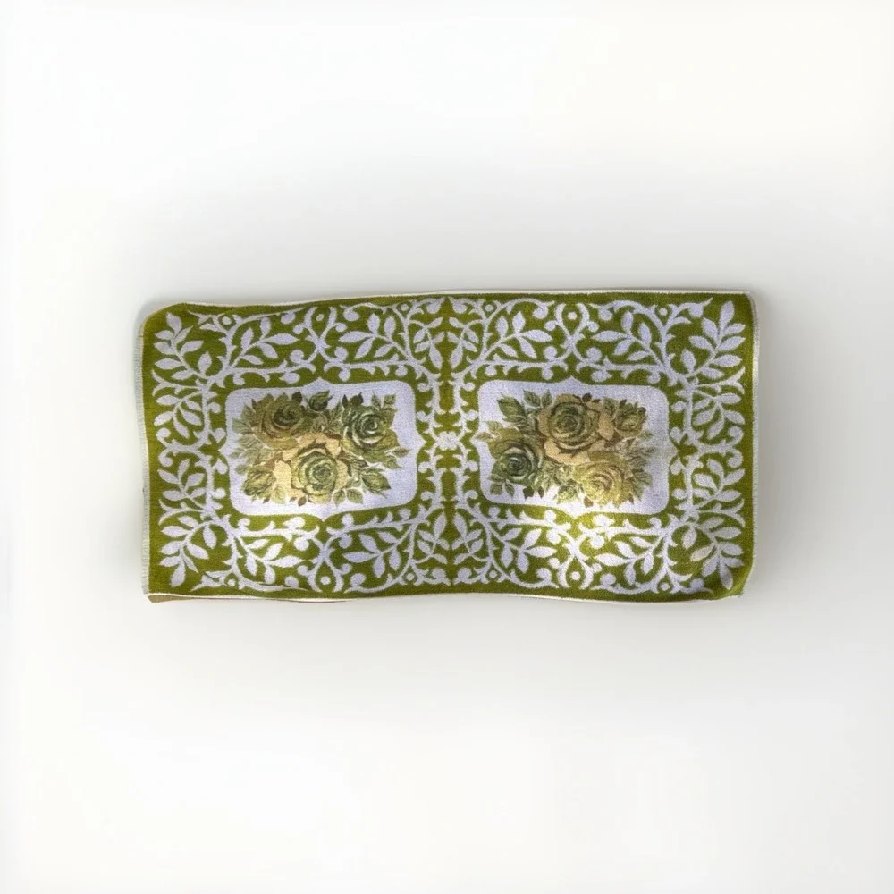 Vtg 70s Avocado Green Floral Damask Bath Towel 21x42 Cotton Terry MCM Retro